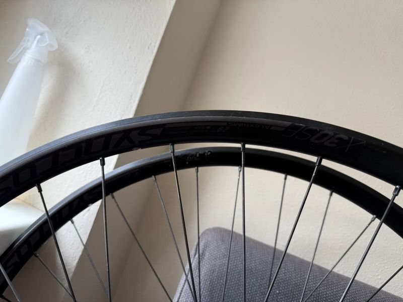 Zapletená kola Syncros X-30SE - 29er, boost, microspline + 2x nový plášť Maxxis Rekon Race / 29x2.4"