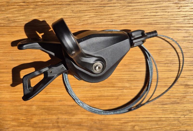 Pravá páčka řazení Shimano SLX SL-M7100 