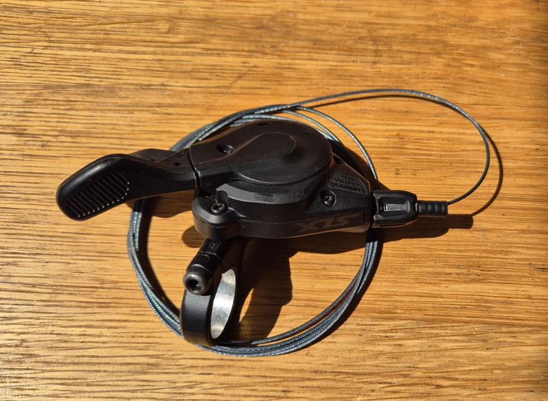 Pravá páčka řazení Shimano SLX SL-M7100 