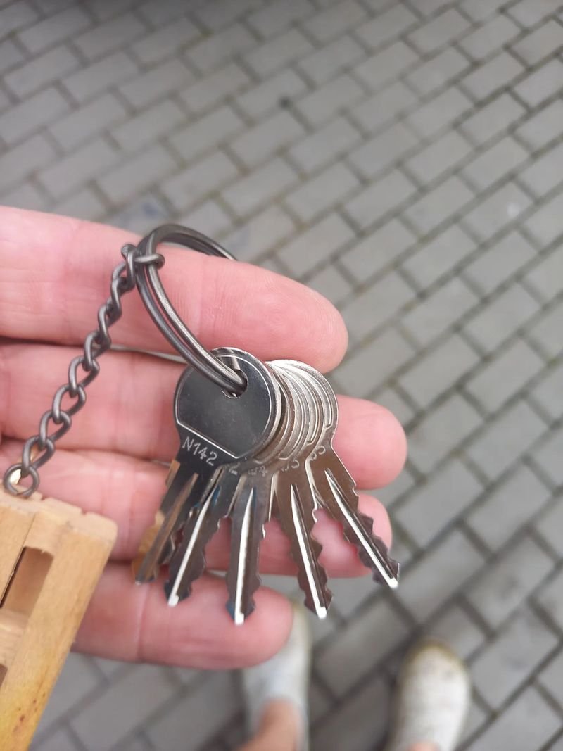 THULE ProRide 591 3 ks, velmi málo používané