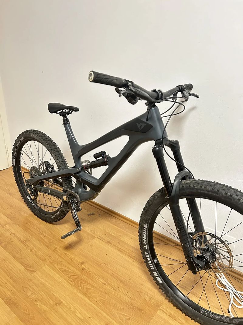 Yt capra cf pro