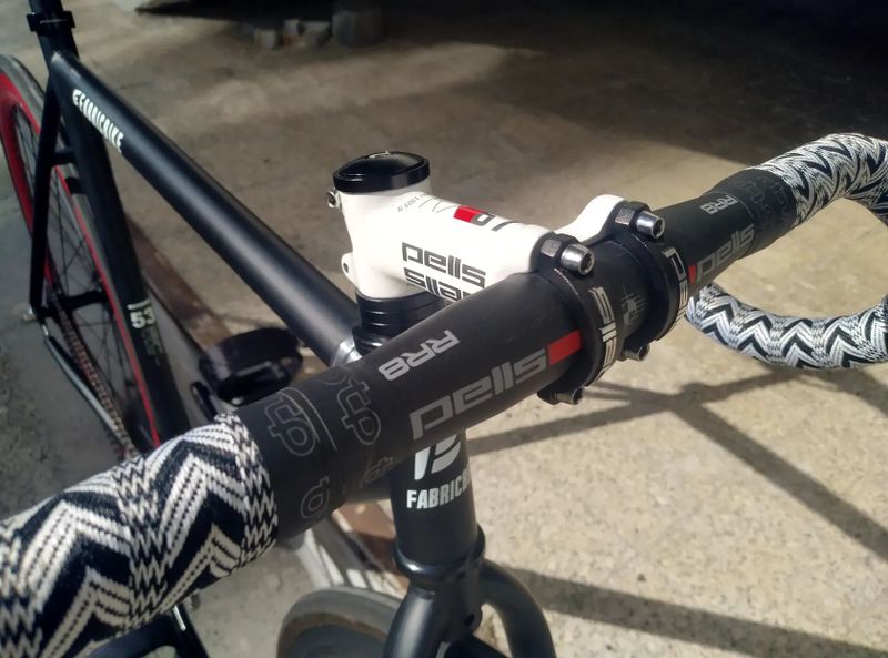 Fixed gear kolo ve skvělém stavu, flip-flop náboj +příslušenství. Ostrava-Poruba