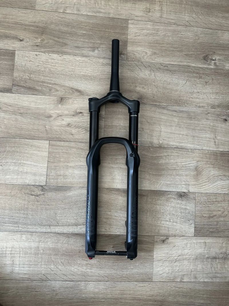 Rock Shox YARI 170mm, 27,5”