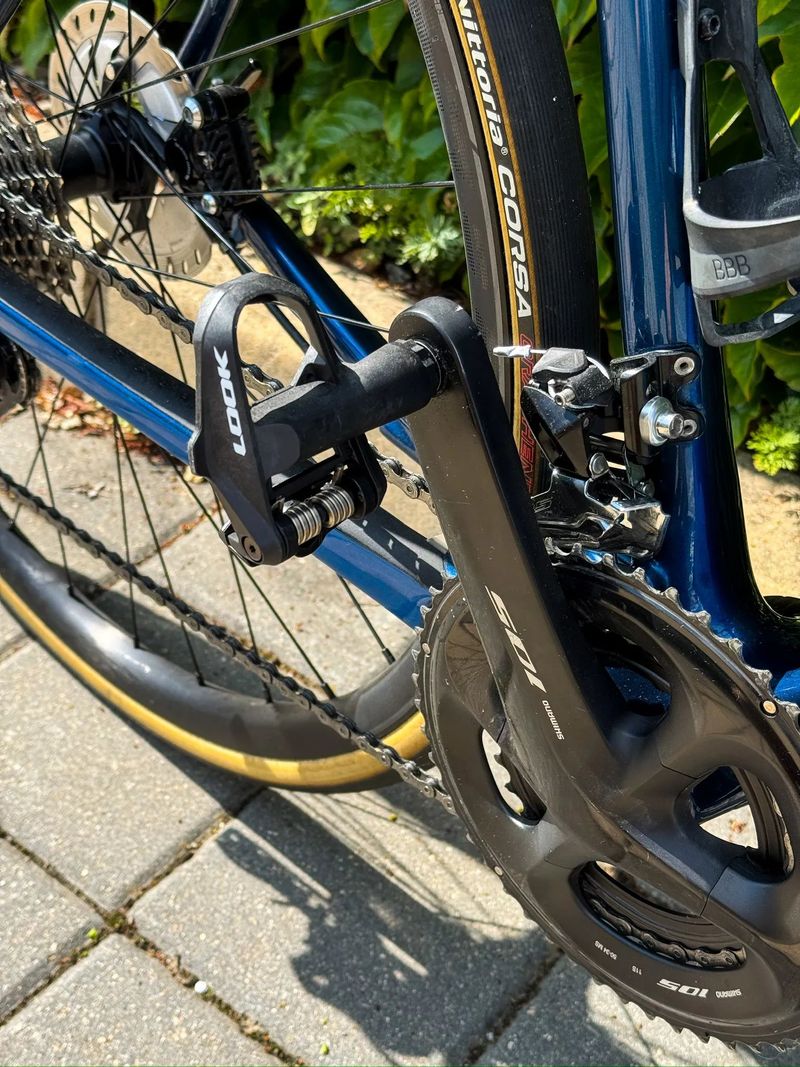 SCOTT Addict 20 Disc – karbonové silniční kolo