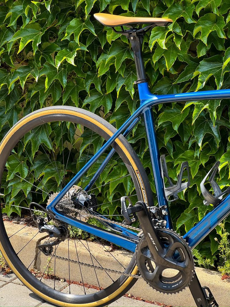SCOTT Addict 20 Disc – karbonové silniční kolo