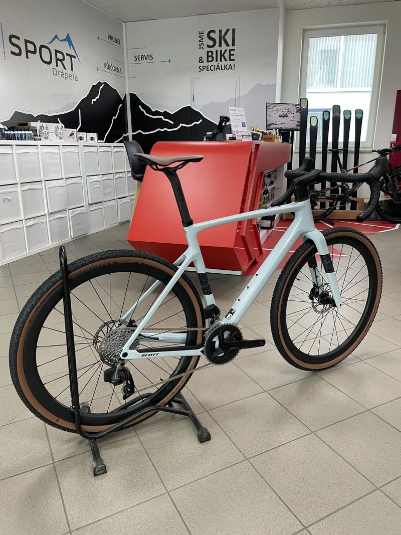 Scott Addict Gravel 20 velikost M - plná záruka 