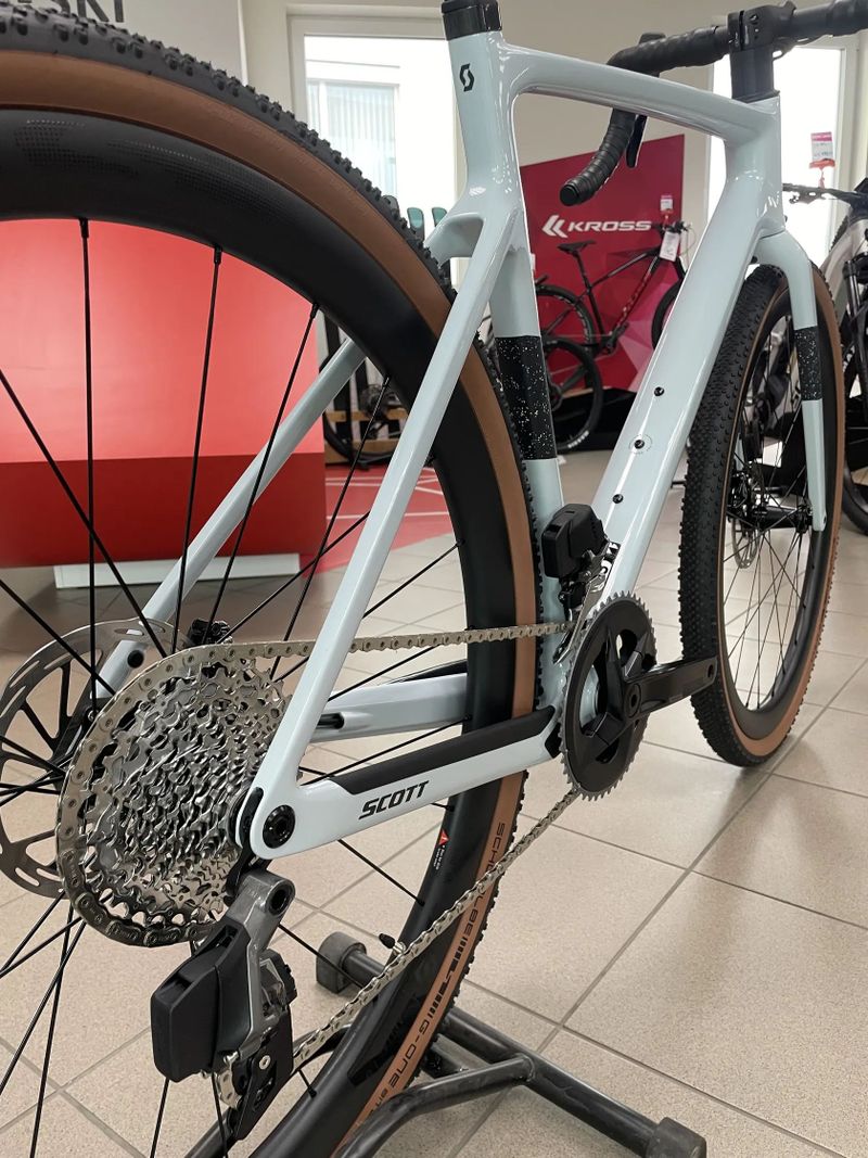 Scott Addict Gravel 20 velikost M - plná záruka 