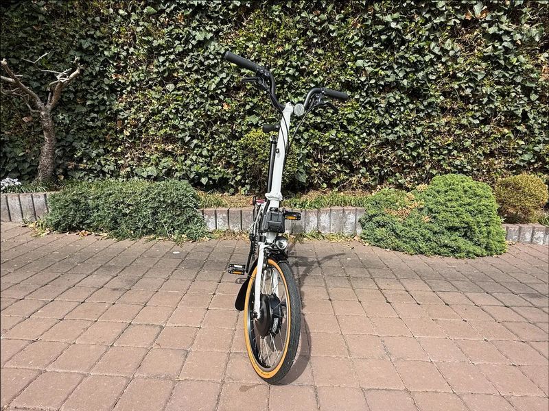 Brompton Electric H6LD (2020) bílý | elektrické, skládací | TOP STAV