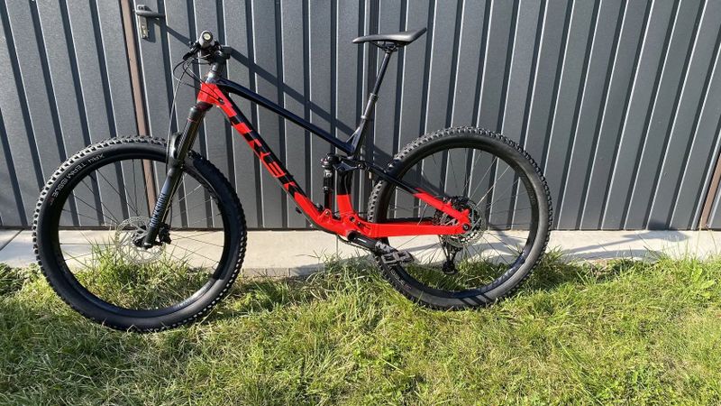 Celoodpružené kolo Trek Fuel EX 7 2022 