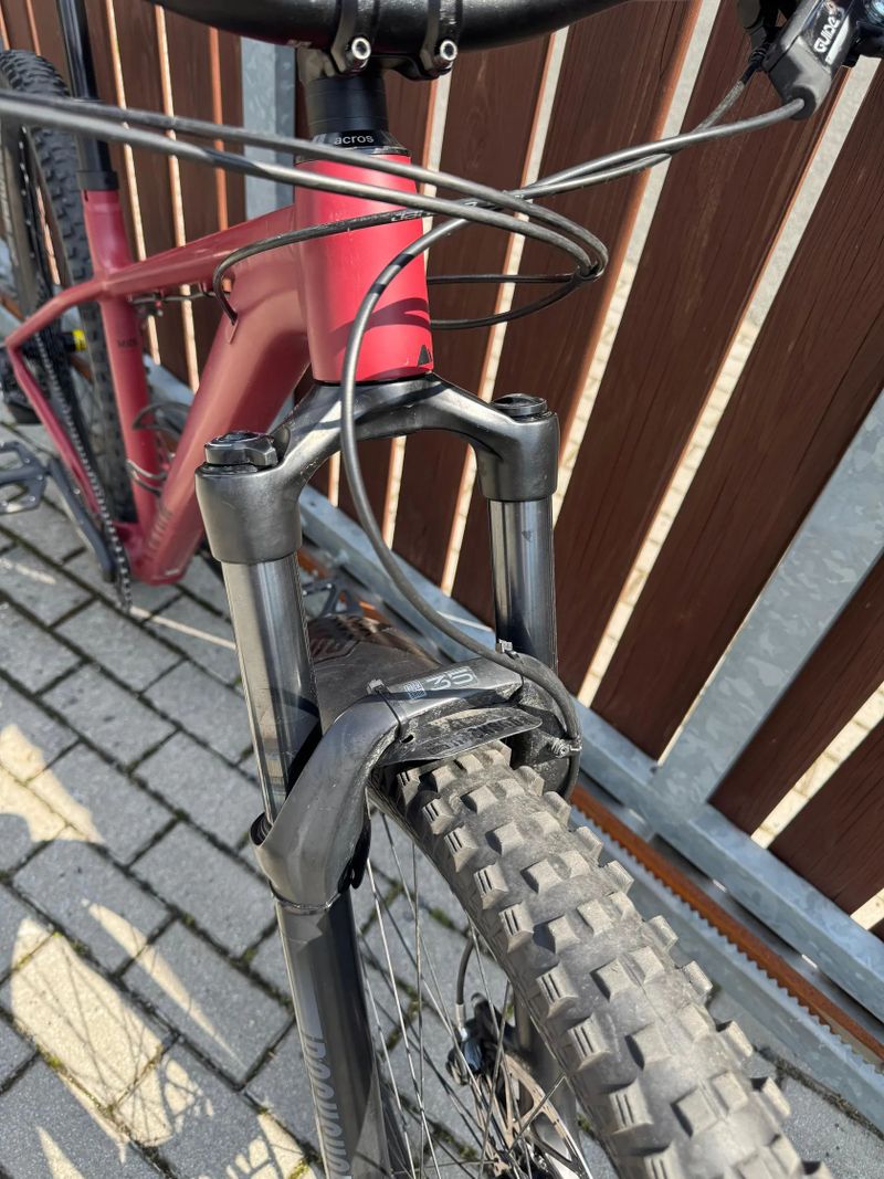 Trailový hardtail Canyon stoic 3