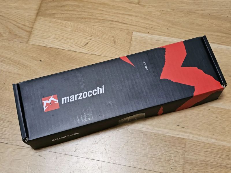 Vzduchová pružina pro Marzocchi Bomber Z1 vidlici