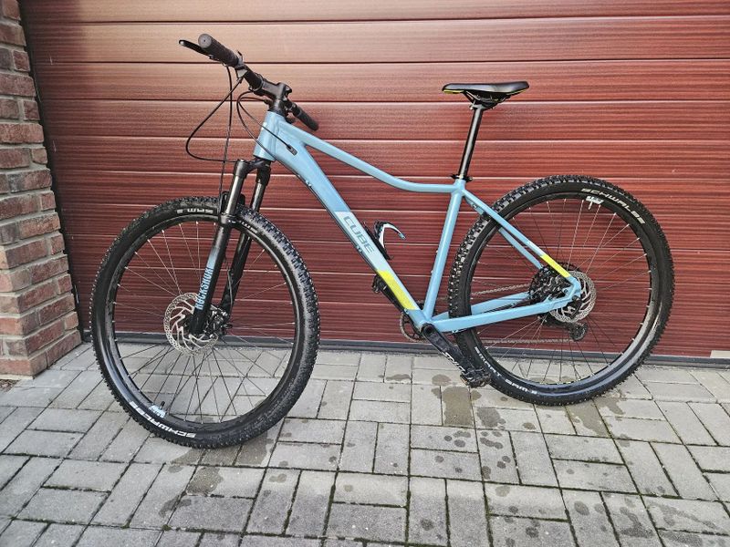 Dámské horské kolo CUBE ACCESS WS SL 