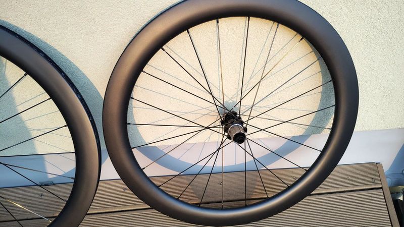 Silniční karbonová kola Vision DB 55, ořech Shimano 