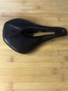 Prodám 1/2 roků jeté sedlo Specialized Power Expert Mirror