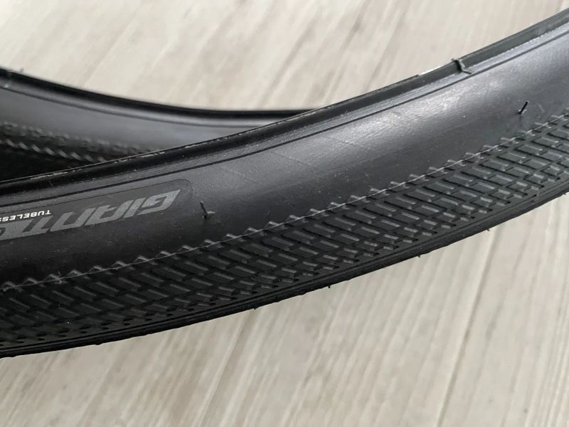 Pláště Giant gavia fondo 1 700x32c 