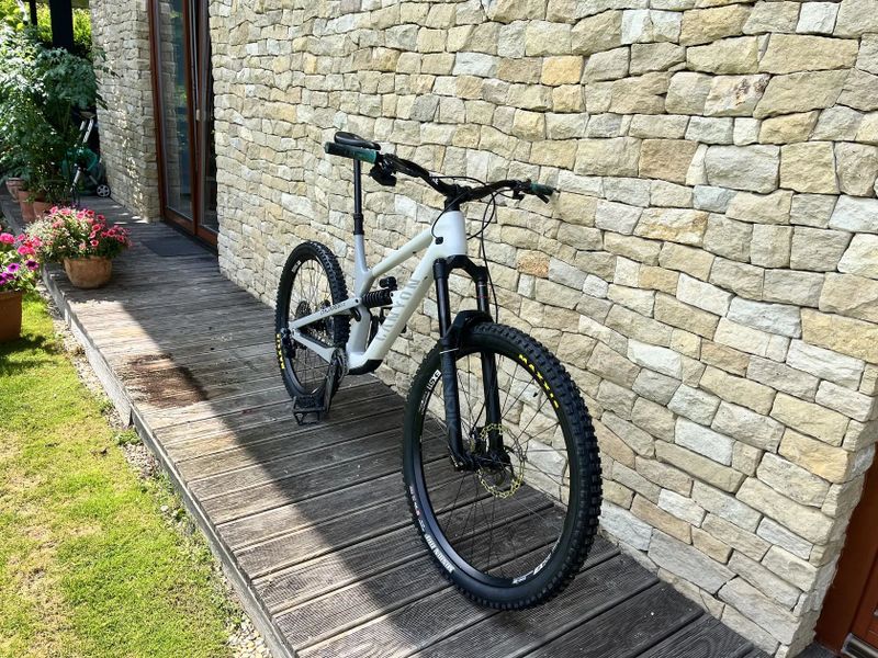 Canyon Spectral 8 Mullet CLLCTV