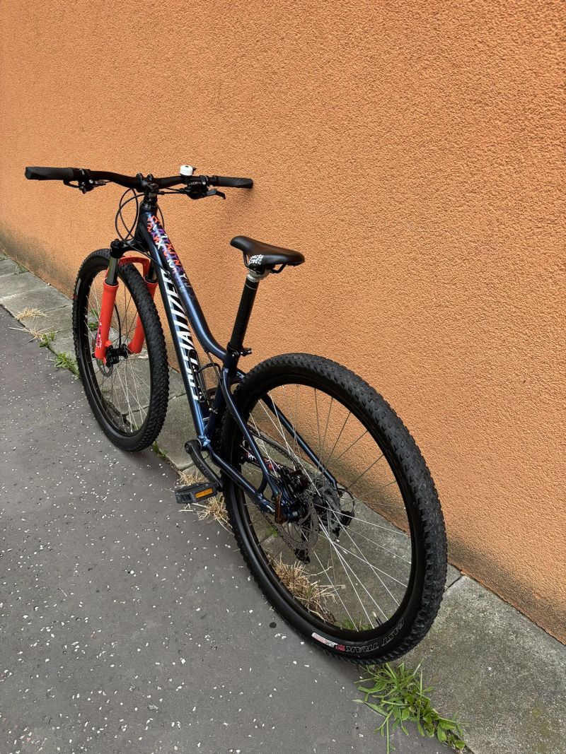 Horské kolo SPECIALIZED