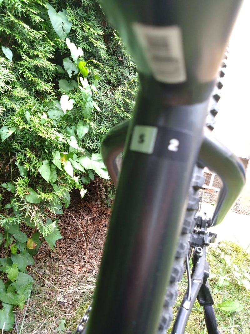 GIANT Fathom 2, motor Yamaha, 29 palců, nízký nájezd, servisované.