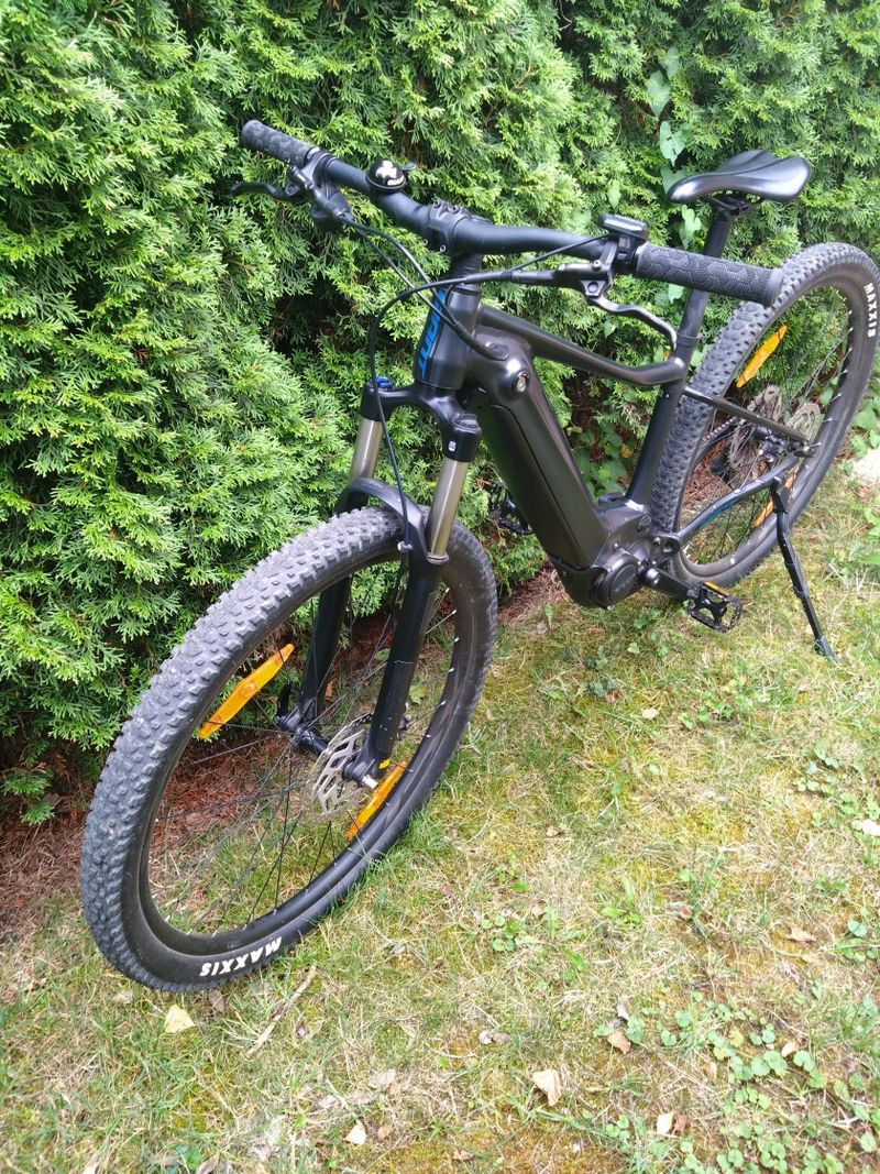 GIANT Fathom 2, motor Yamaha, 29 palců, nízký nájezd, servisované.