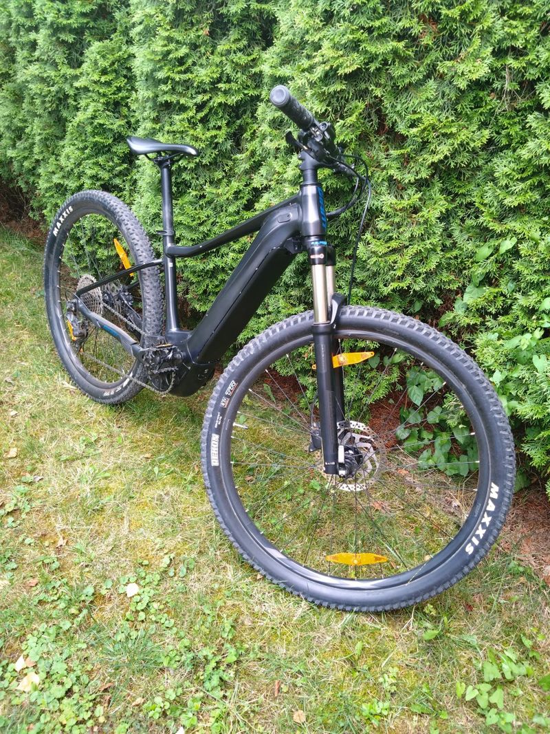 GIANT Fathom 2, motor Yamaha, 29 palců, nízký nájezd, servisované.