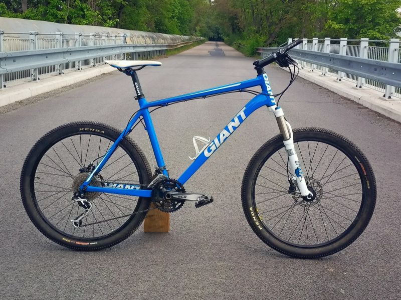 Horské kolo Giant XTC polocarbon