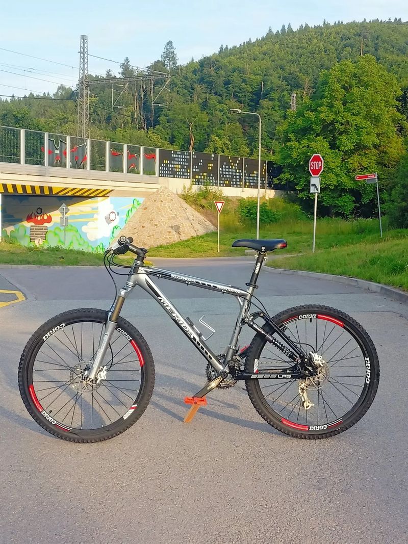 Celoodpružené kolo Merida