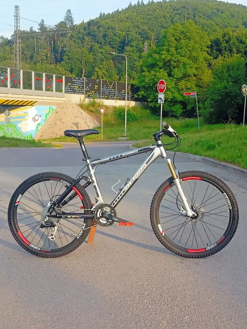 Celoodpružené kolo Merida
