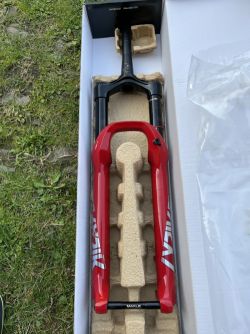 Vidlice Rock Shox Lyric Ultimate