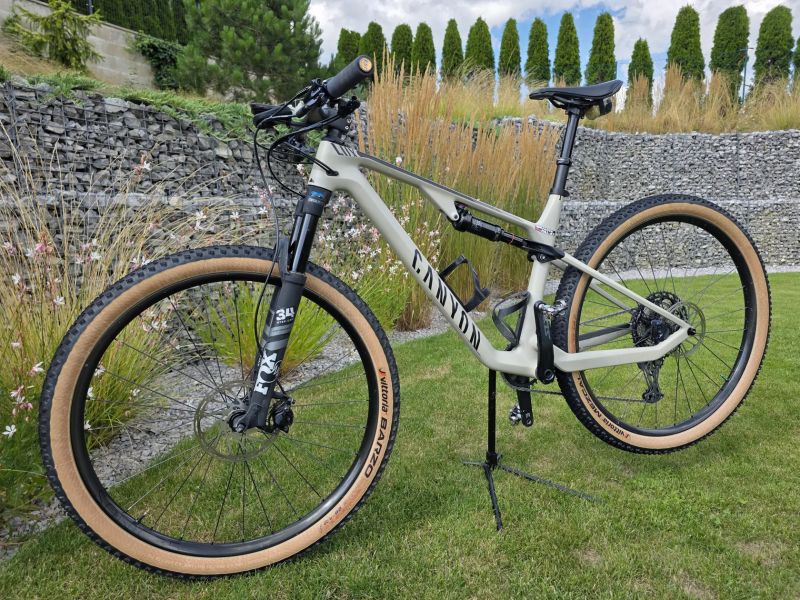 Canyon lux trail cf6 - vel. M - 11,10kg