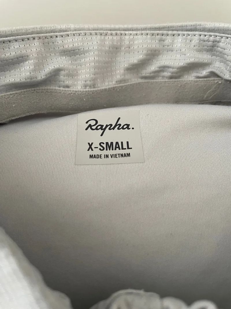 Dres a kraťasy Rapha