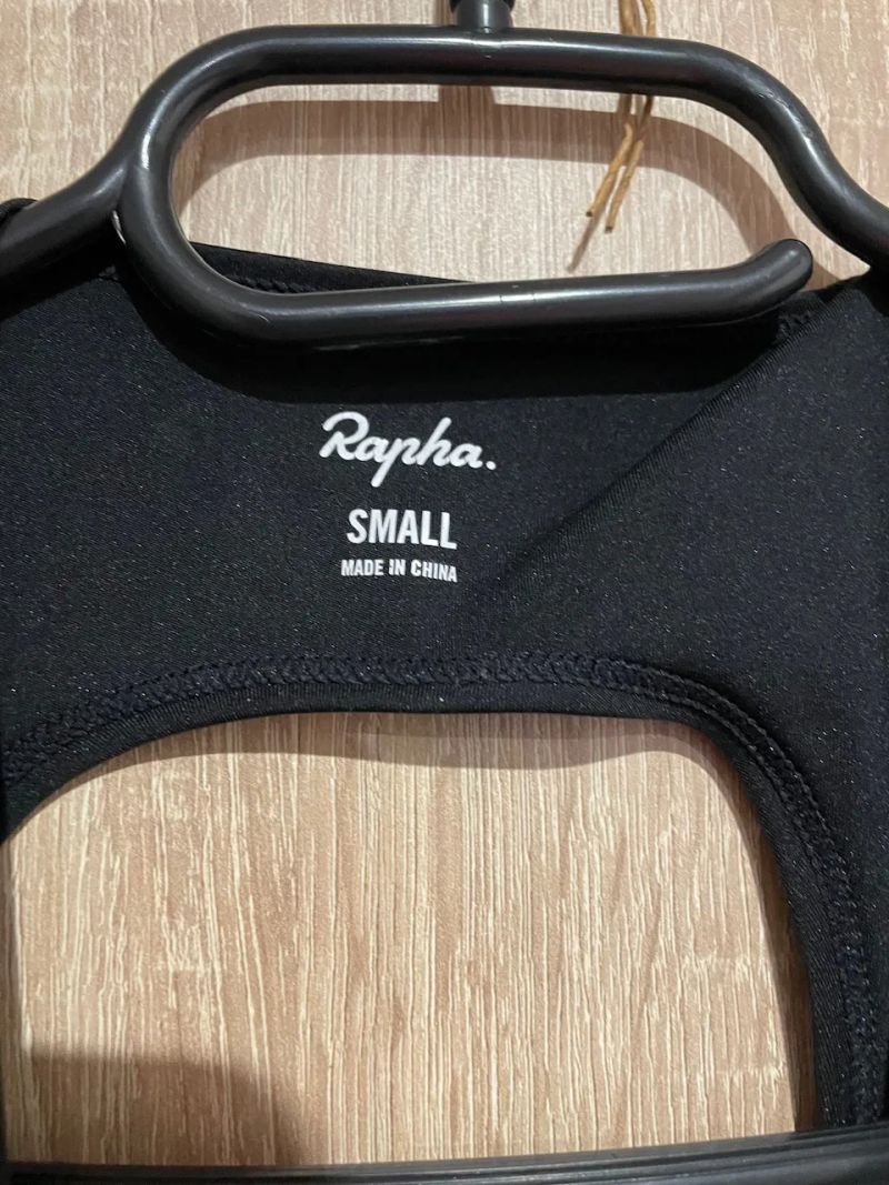 Dres a kraťasy Rapha