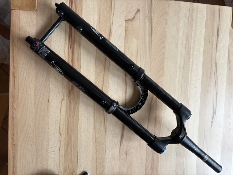 Vidlice Fox 36 160mm Performance Elite Grip 2 