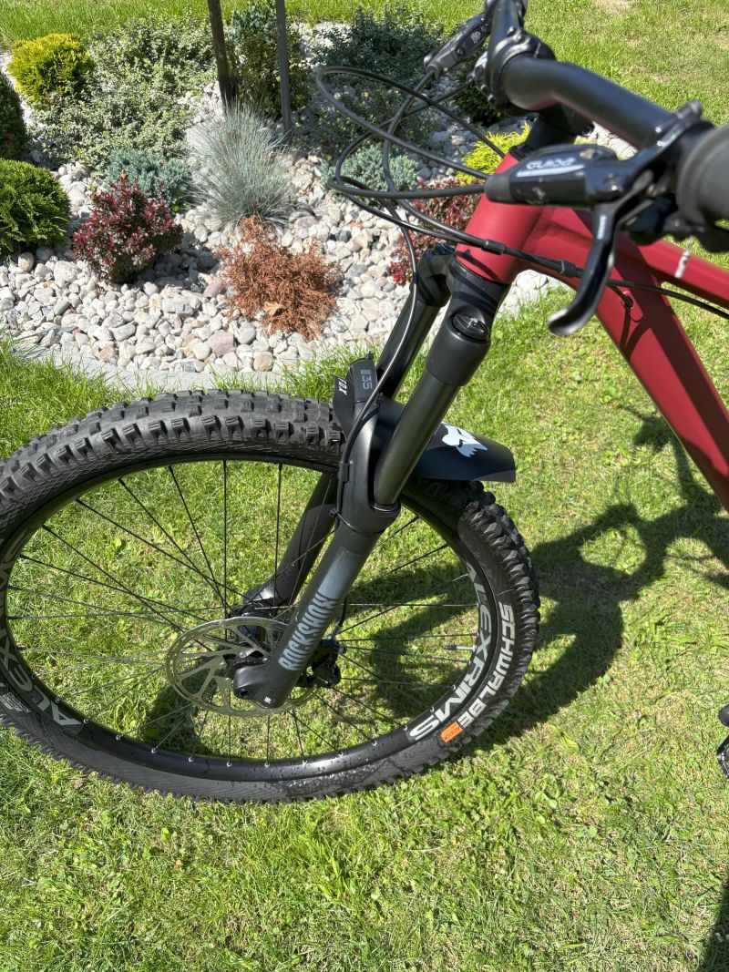 Prodám pevné trailové kolo Canyon Stoic 3