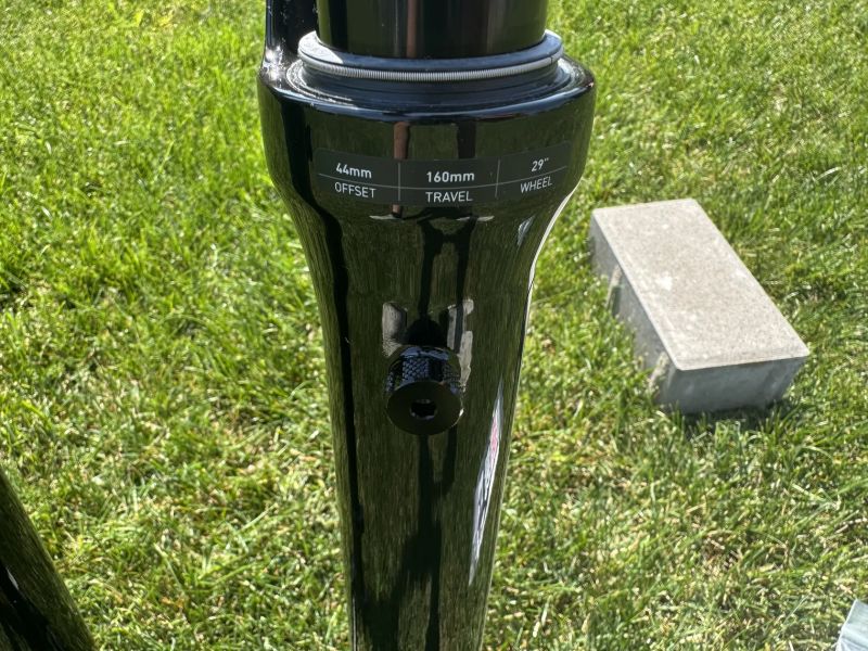 vidlice Rock Shox ZEB Ultimate Charger 3 RC2 w/ButterCup 29" 160mm
