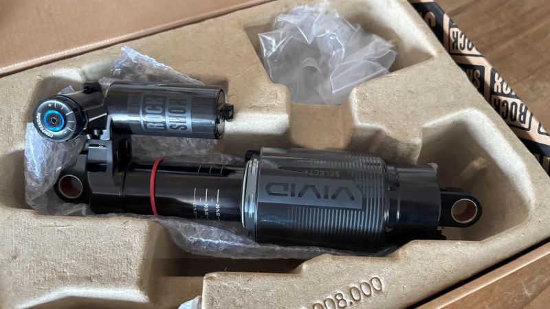 RockShox Vivid Select+ 230mm x 65mm NOVÝ