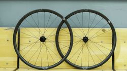 Veloman Terbium / Karbon gravel kola