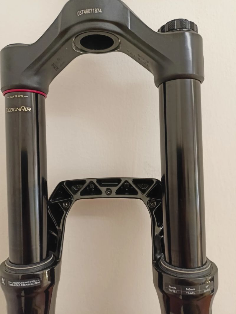 ROCK SHOX ZEB Ultimate Charger3 160 mm 29“