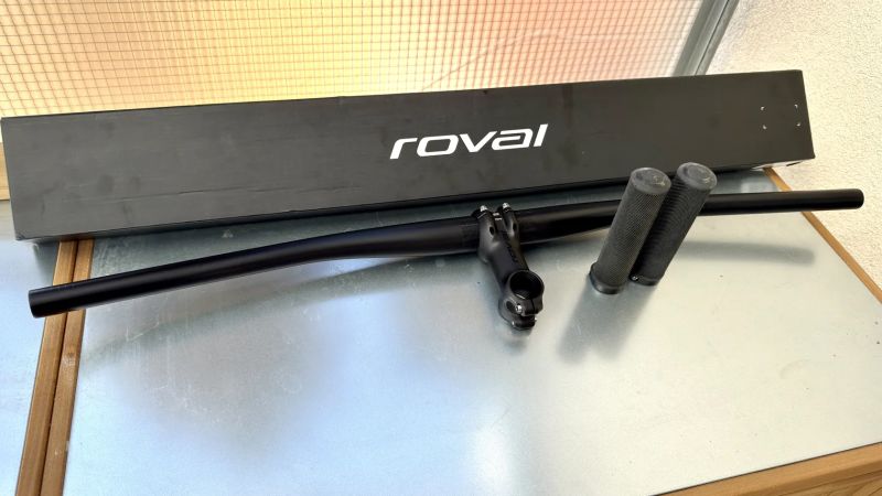 Karbonová řídítka Specialized Roval Control SL+Představec Roval Control SL