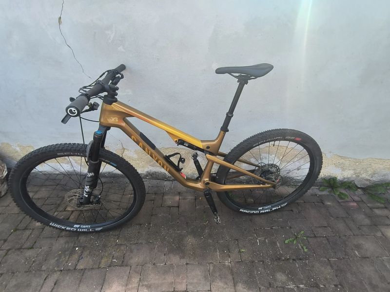 Canyon Lux Trail CF 7- velikost L, Late Sunset
