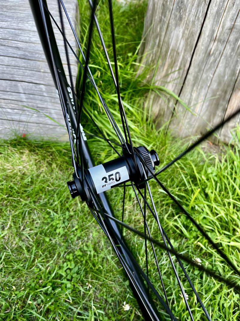 NOVÁ Zapletená kola DT Swiss 30mm - náboje DT Swiss 350