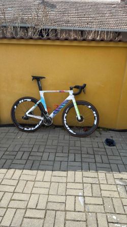 Canyon CFR e-Tap vel.L (175-190 cm)