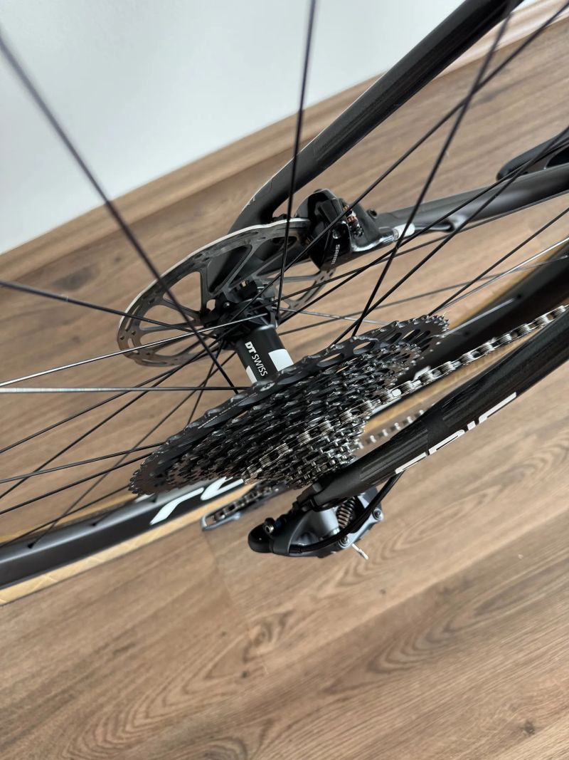 Specialized Epic Hardtail Expert 2022 (karbonová kola, SID brain)