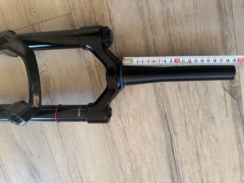 RockShox Pike Select+ 140mm Charger 3 RC2 - z noveho kola