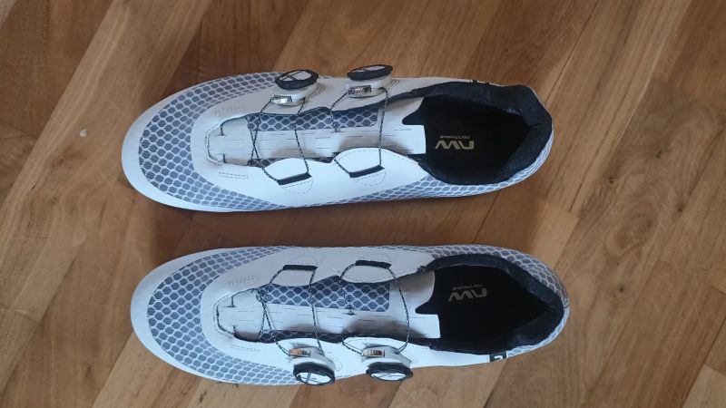 Silniční tretry Northwave Mistral Plus 45,5 White /Black 