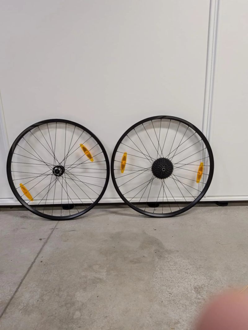 Zapletená kola Specialized 29