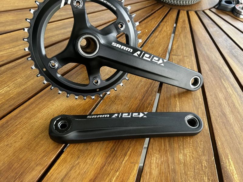 Kliky Sram Apex 1, 175mm, GXP, 40z X-sync