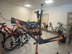 ⭐️⭐️ KTM Scarp Prestige – karbonový rám 29" + kliky SRAM XX1 + tlumič RockShox Monarch XX ⭐️⭐️