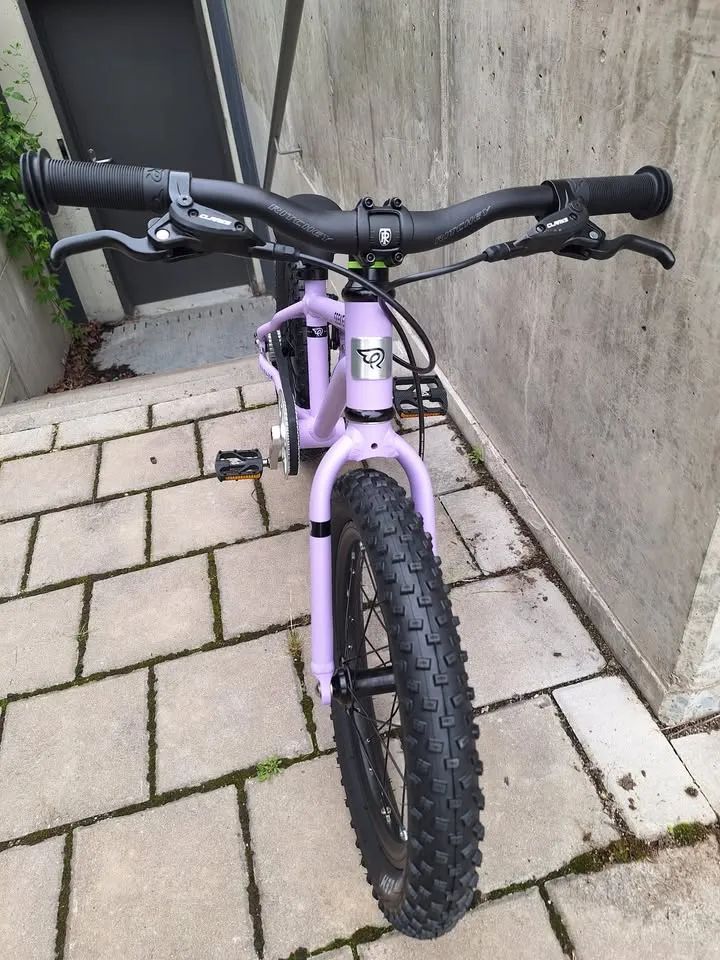 Early Rider Seeker X16 Violet NOVÉ