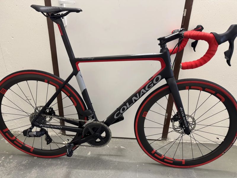 Prodám COLNAGO V3