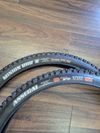 Nové pláště Přední: Maxxis Assegai 2.5WT Zadní: Maxxis Minion DHR II 2.4 WT 